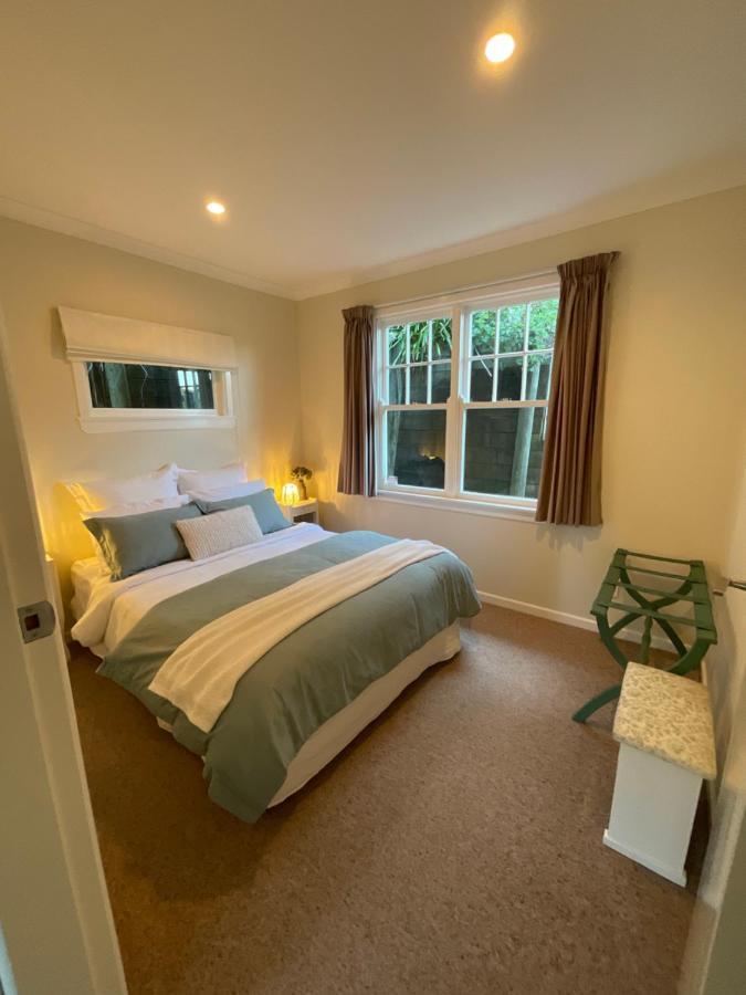 Refined, Retro & Relaxing Βίλα Paraparaumu Εξωτερικό φωτογραφία